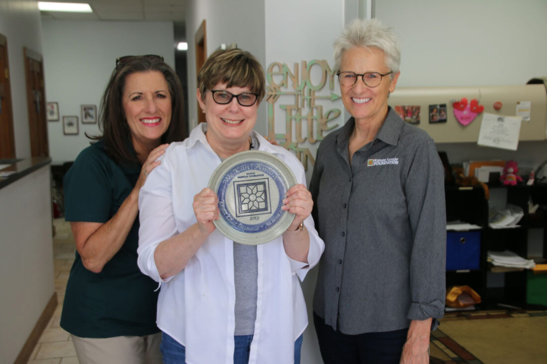 Tonganoxie attorney wins statewide award from Kansas Sampler Foundation